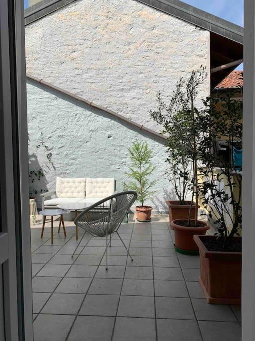 La Dolce Vita Apartment Intra Ngoại thất bức ảnh