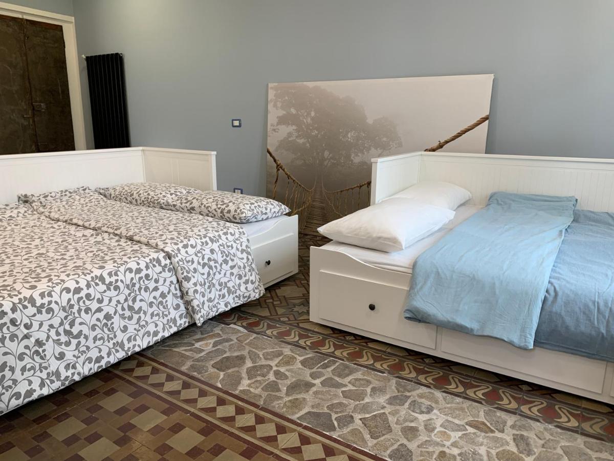 La Dolce Vita Apartment Intra Ngoại thất bức ảnh
